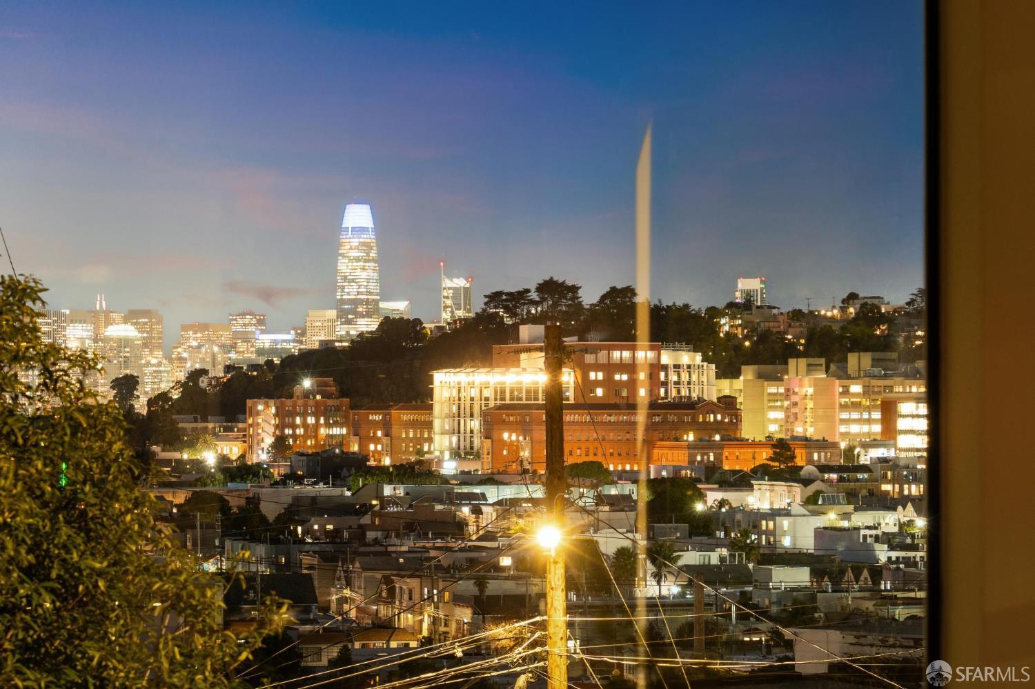 Detail Gallery Image 4 of 81 For 250 Peralta Ave, San Francisco,  CA 94110 - 4 Beds | 3 Baths