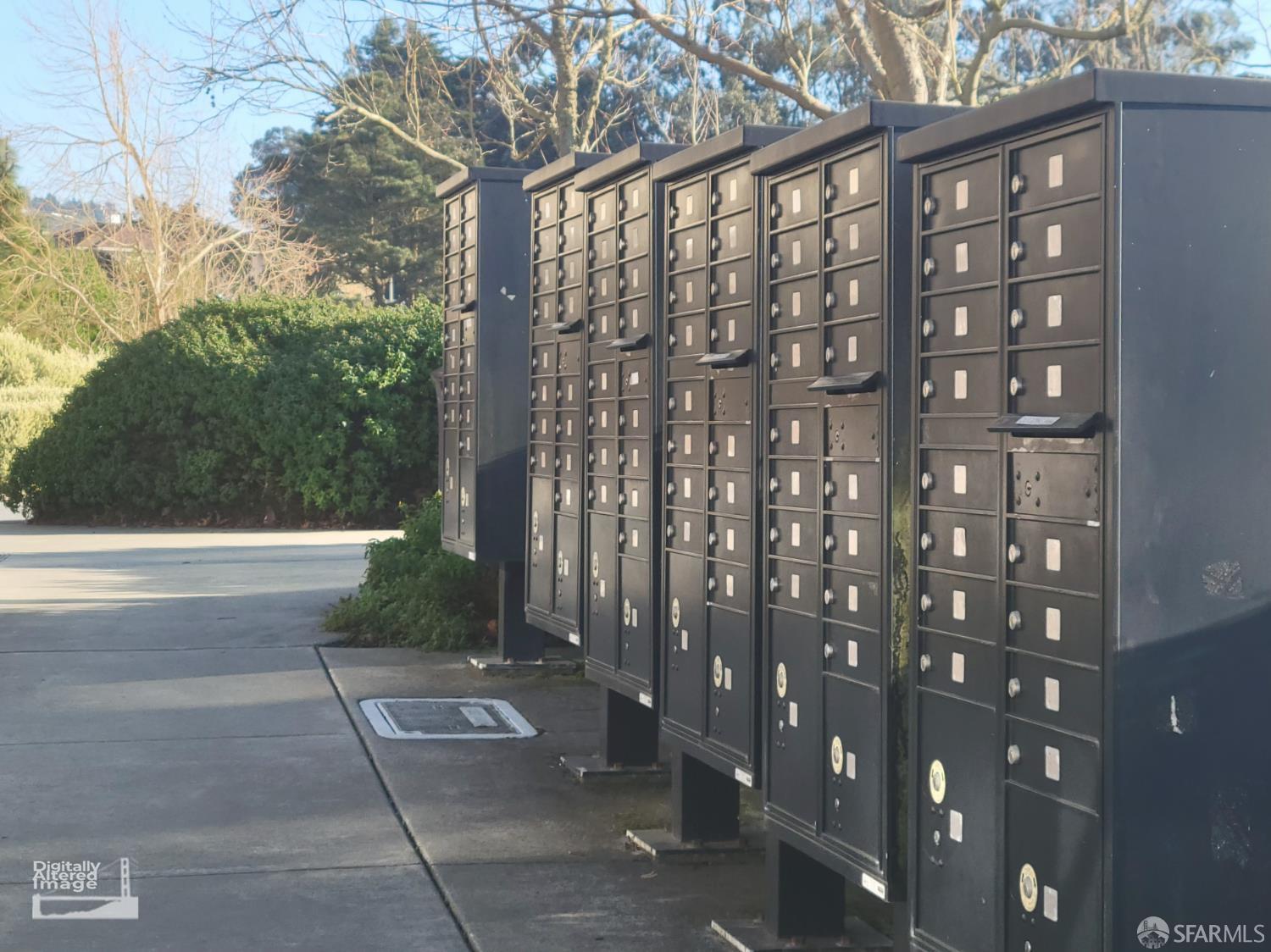 Detail Gallery Image 26 of 48 For 138 Summit Way #138,  San Francisco,  CA 94132 - 3 Beds | 2/1 Baths