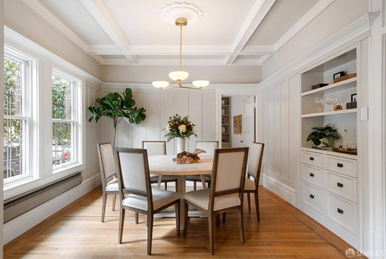 Detail Gallery Image 4 of 19 For 1588 Waller St, San Francisco,  CA 94117 - 2 Beds | 1 Baths