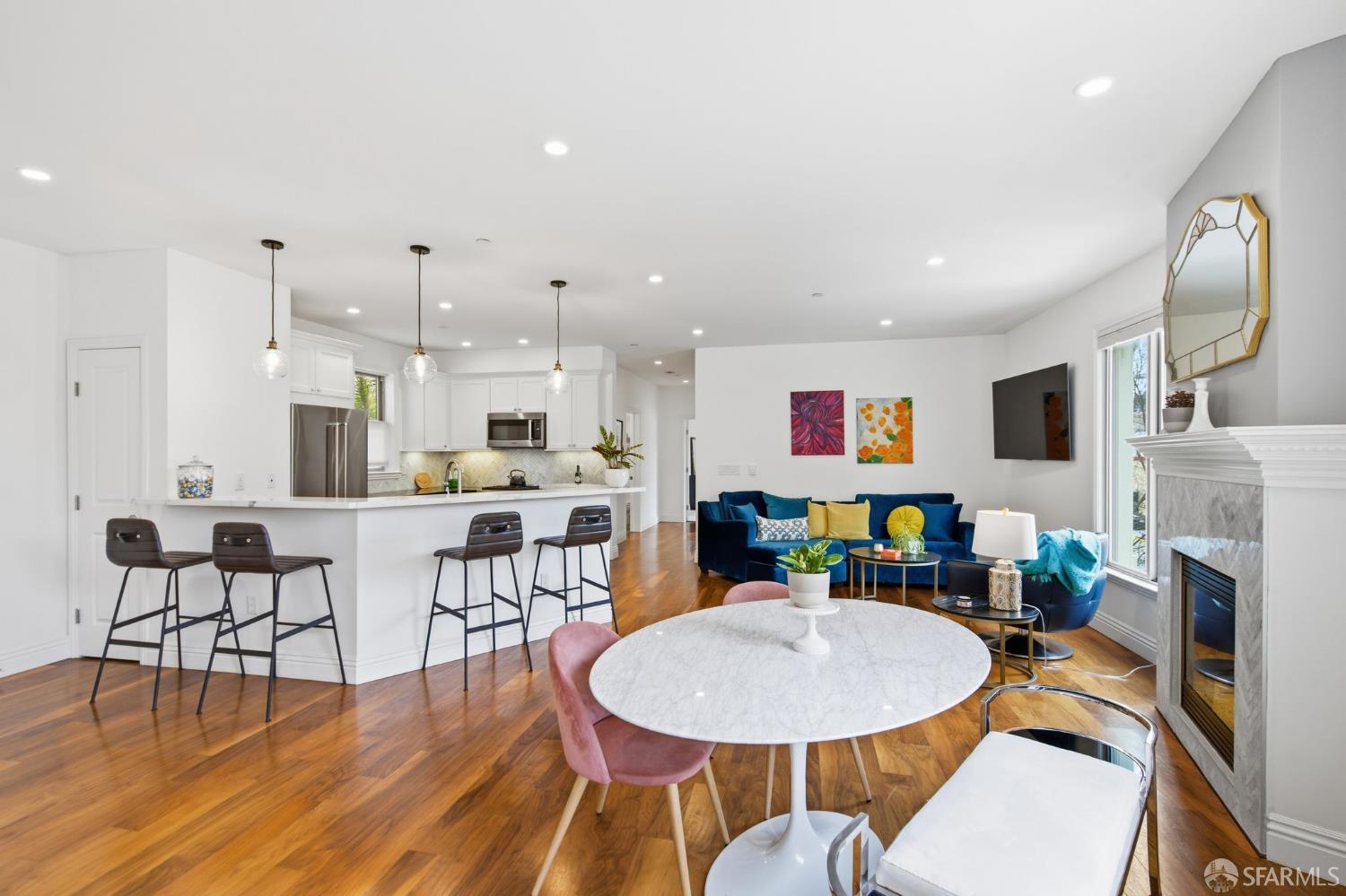 Detail Gallery Image 7 of 29 For 1699 Valencia St #306,  San Francisco,  CA 94110 - 2 Beds | 2 Baths