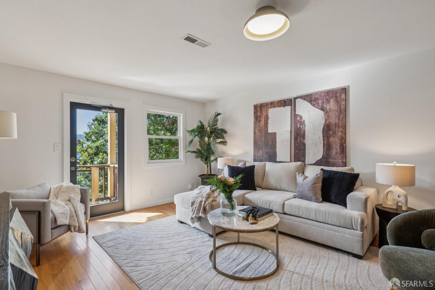 Detail Gallery Image 28 of 81 For 250 Peralta Ave, San Francisco,  CA 94110 - 4 Beds | 3 Baths