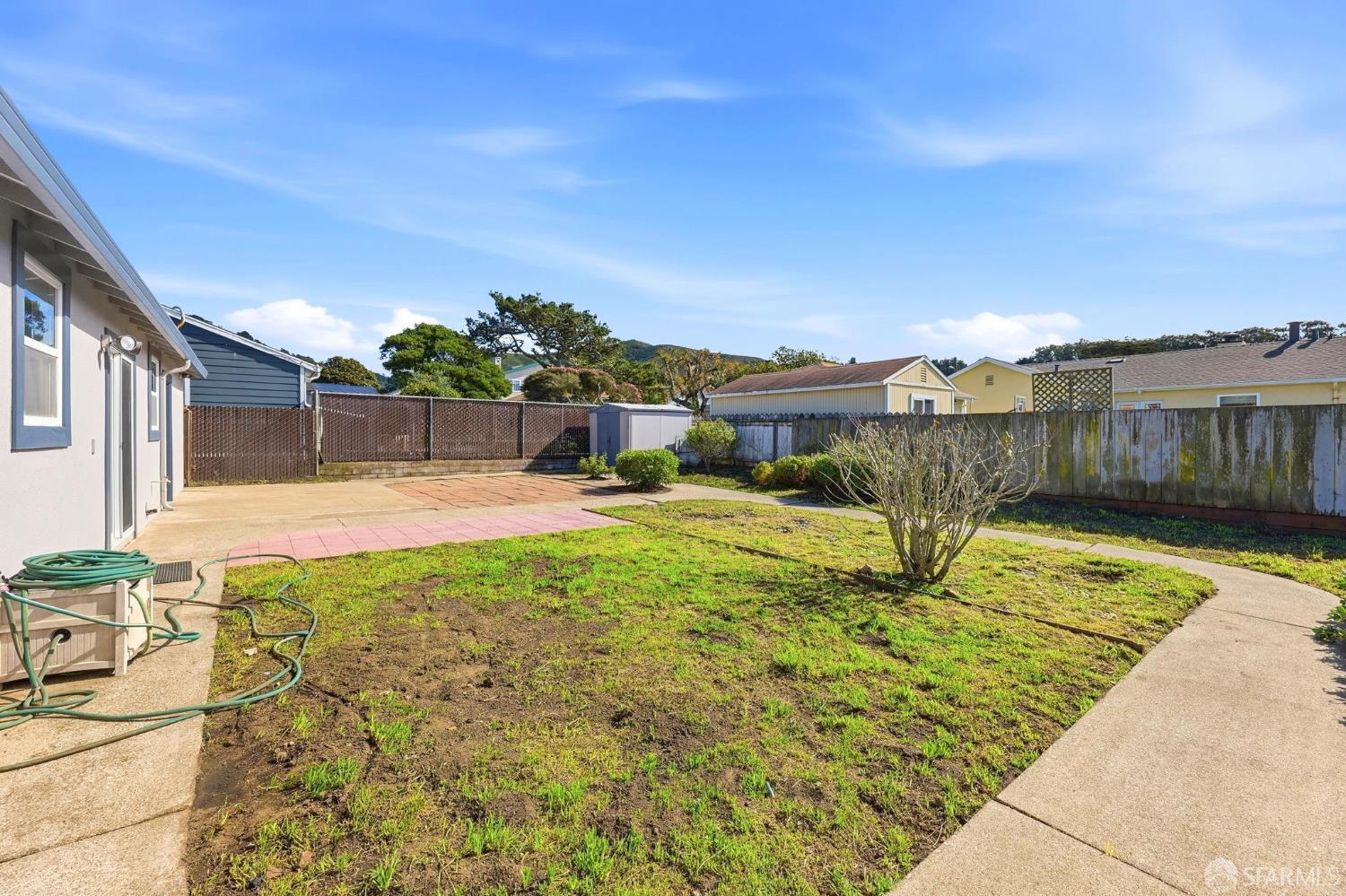 Detail Gallery Image 34 of 35 For 216 Avalon Dr, Pacifica,  CA 94044 - 2 Beds | 1 Baths