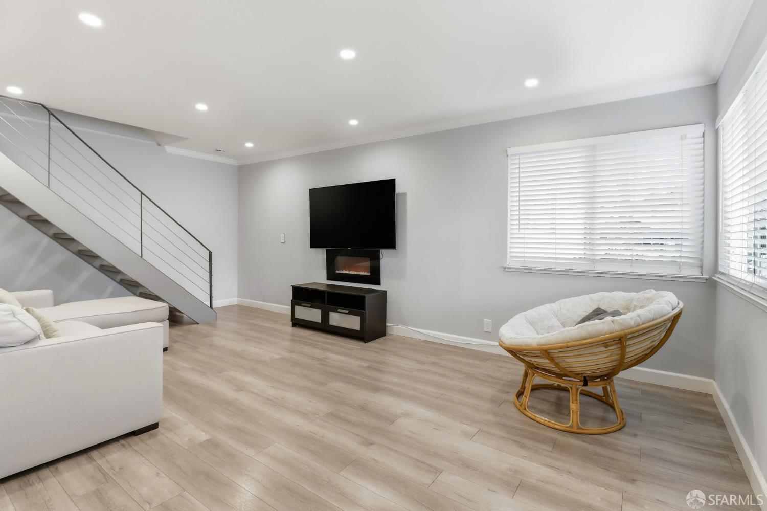 Detail Gallery Image 2 of 27 For 2505 Dillion Ct #3,  San Jose,  CA 95133 - 2 Beds | 1 Baths