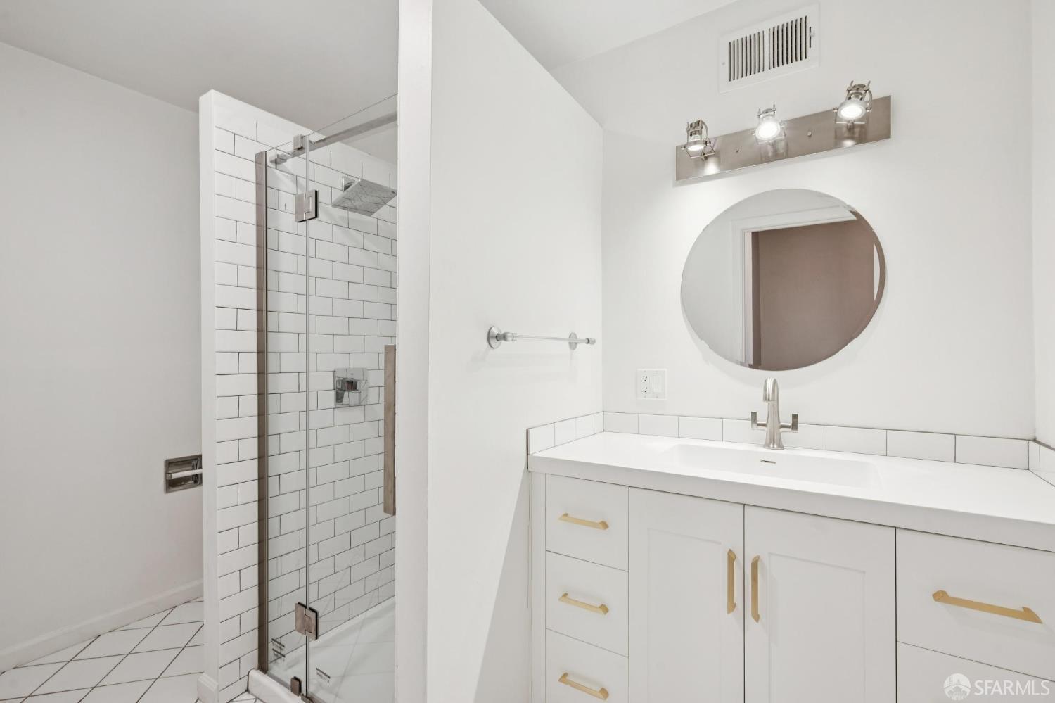 Detail Gallery Image 15 of 22 For 2272 Union St, San Francisco,  CA 94123 - – Beds | – Baths