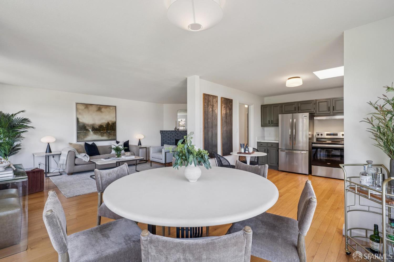 Detail Gallery Image 22 of 81 For 250 Peralta Ave, San Francisco,  CA 94110 - 4 Beds | 3 Baths