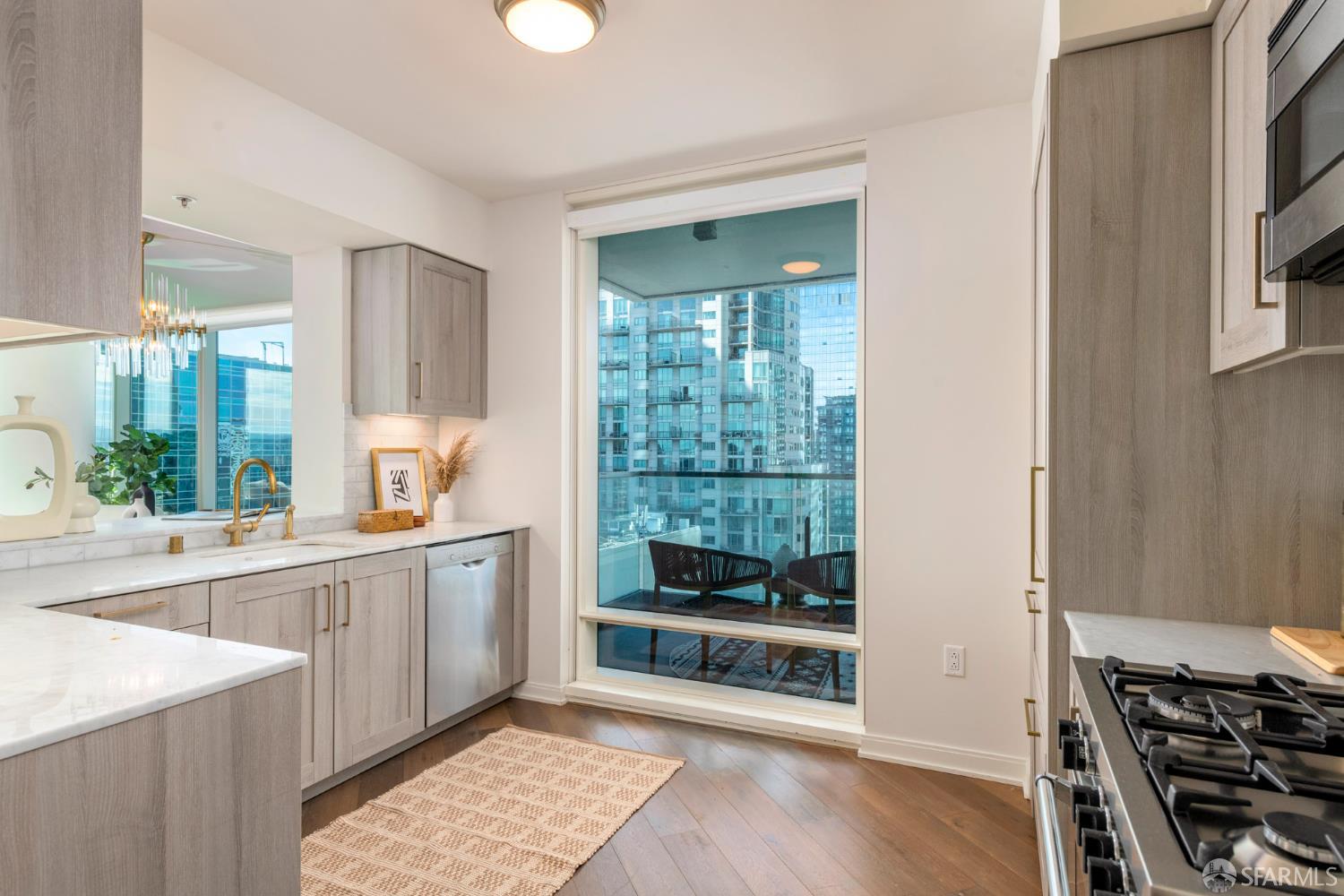 Detail Gallery Image 8 of 36 For 401 Harrison St 13b,  San Francisco,  CA 94105 - 2 Beds | 2 Baths