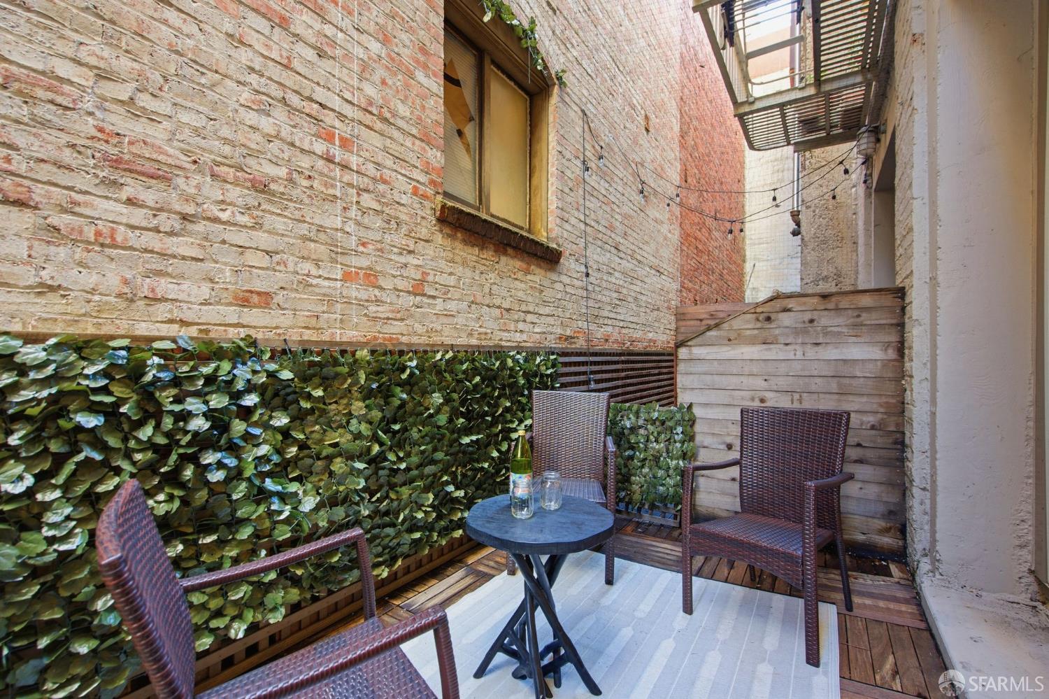 Detail Gallery Image 2 of 24 For 901 Bush St #103,  San Francisco,  CA 94109 - 1 Beds | 1 Baths