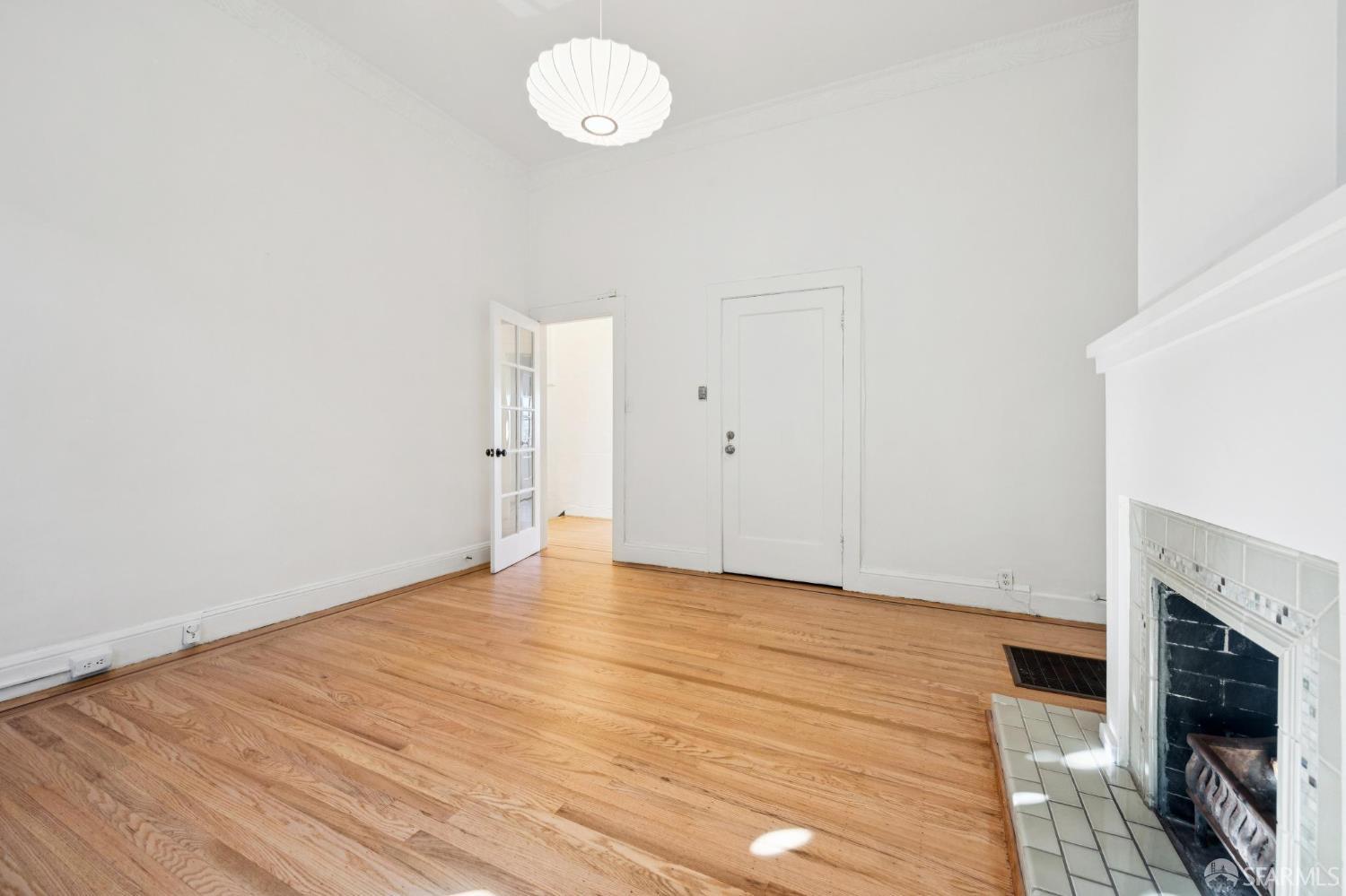 Detail Gallery Image 4 of 22 For 2272 Union St, San Francisco,  CA 94123 - – Beds | – Baths