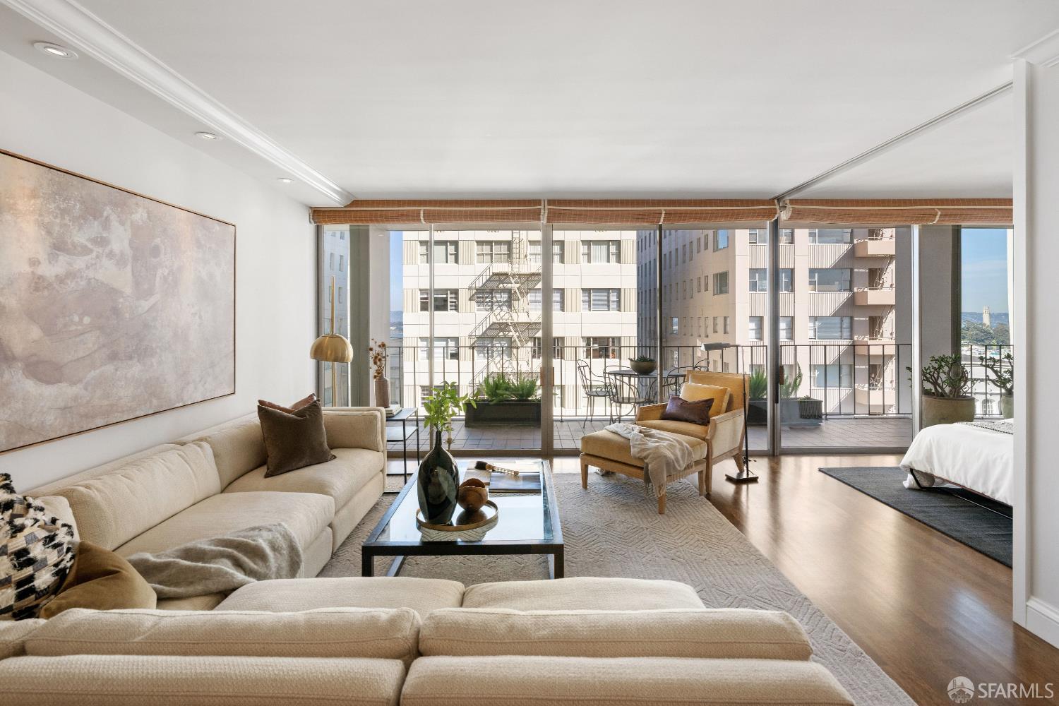 Detail Gallery Image 3 of 40 For 1333 Jones St #502,  San Francisco,  CA 94109 - 2 Beds | 2 Baths