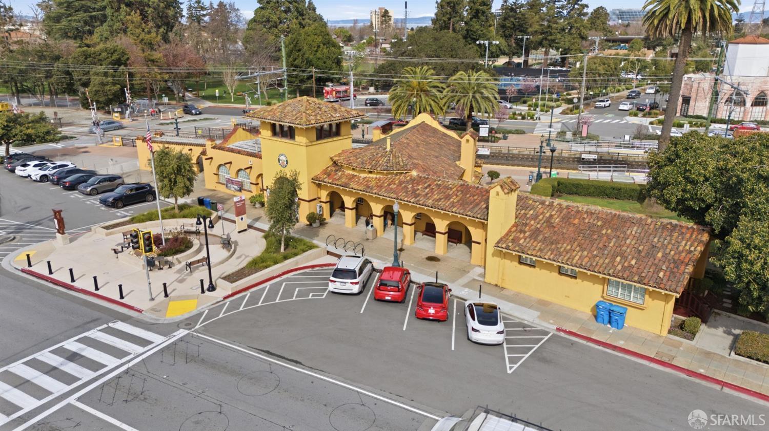 Detail Gallery Image 70 of 84 For 1408 Alvarado Ave, Burlingame,  CA 94010 - 4 Beds | 3 Baths