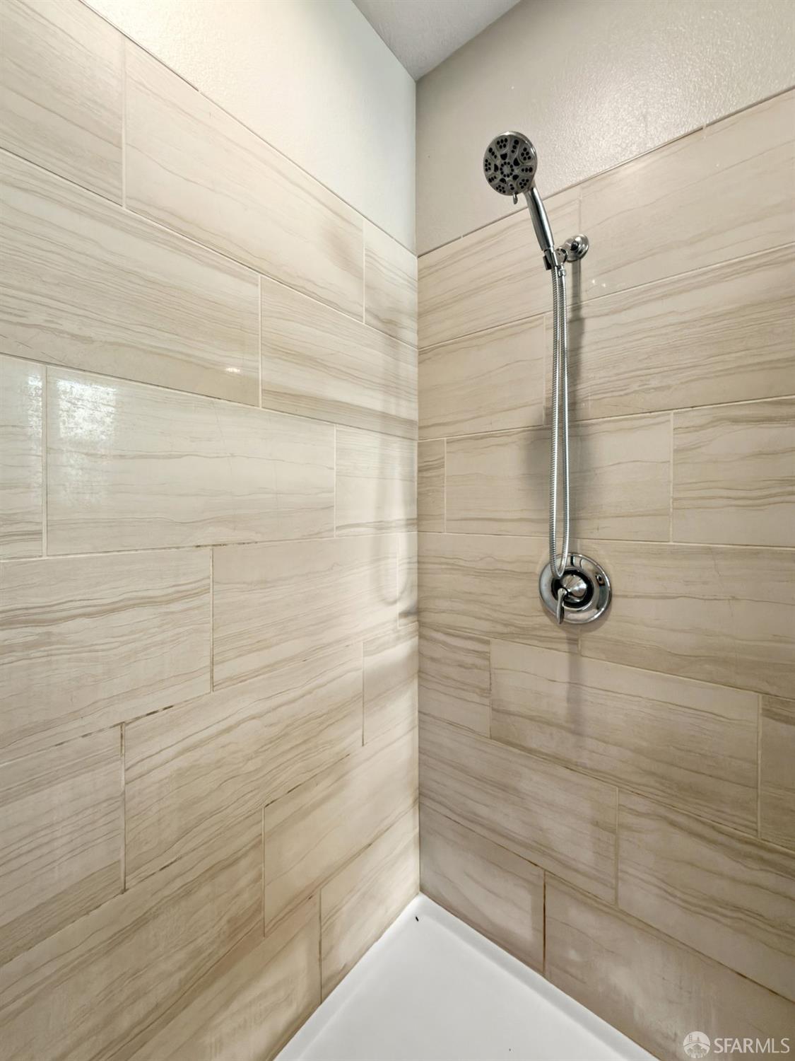 Detail Gallery Image 31 of 45 For 1017 Ocean View Ave, Daly City,  CA 94014 - 3 Beds | 2/1 Baths