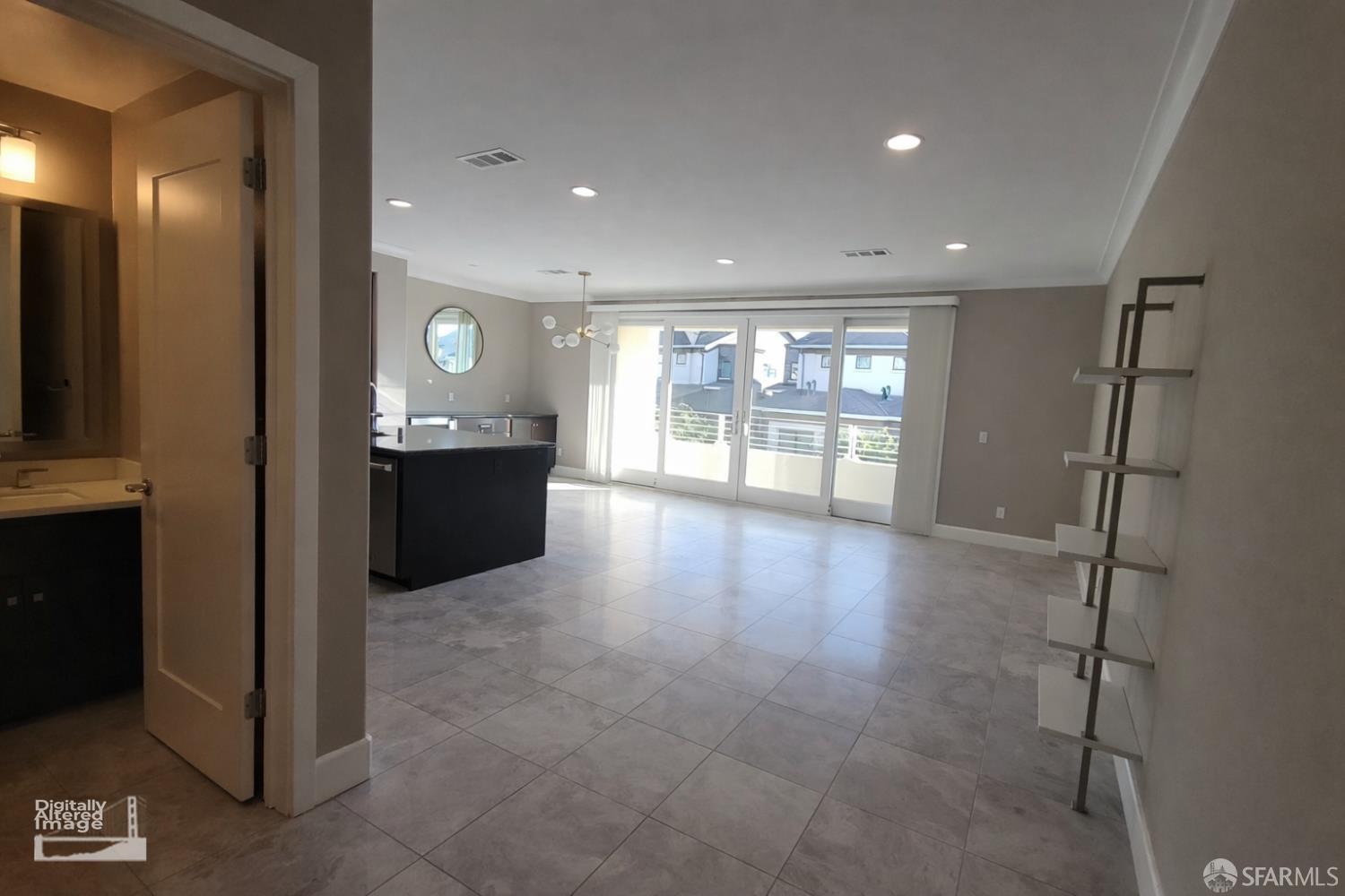 Detail Gallery Image 11 of 48 For 138 Summit Way #138,  San Francisco,  CA 94132 - 3 Beds | 2/1 Baths