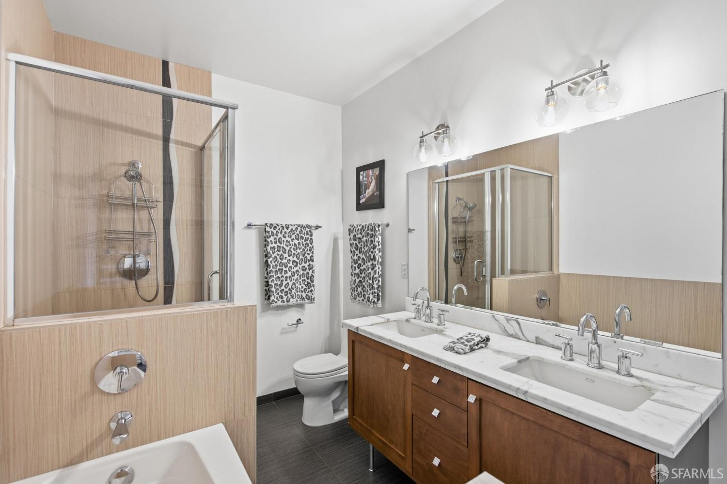 Detail Gallery Image 14 of 29 For 1699 Valencia St #306,  San Francisco,  CA 94110 - 2 Beds | 2 Baths