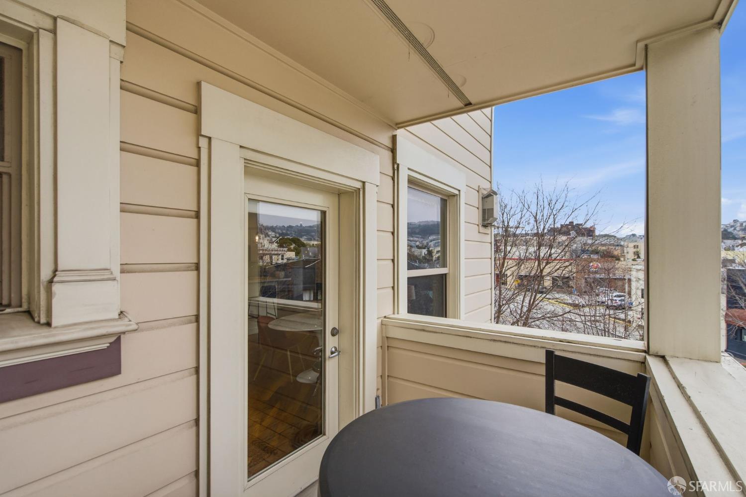 Detail Gallery Image 5 of 29 For 1699 Valencia St #306,  San Francisco,  CA 94110 - 2 Beds | 2 Baths