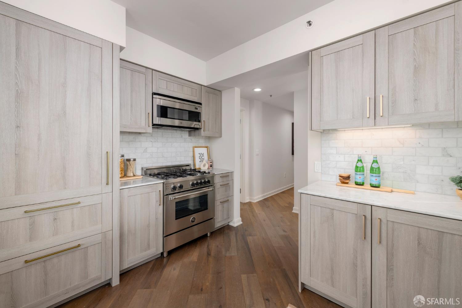 Detail Gallery Image 7 of 36 For 401 Harrison St 13b,  San Francisco,  CA 94105 - 2 Beds | 2 Baths