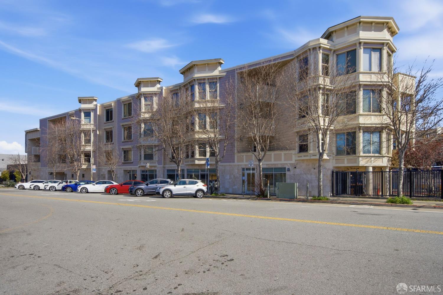 Detail Gallery Image 22 of 29 For 1699 Valencia St #306,  San Francisco,  CA 94110 - 2 Beds | 2 Baths