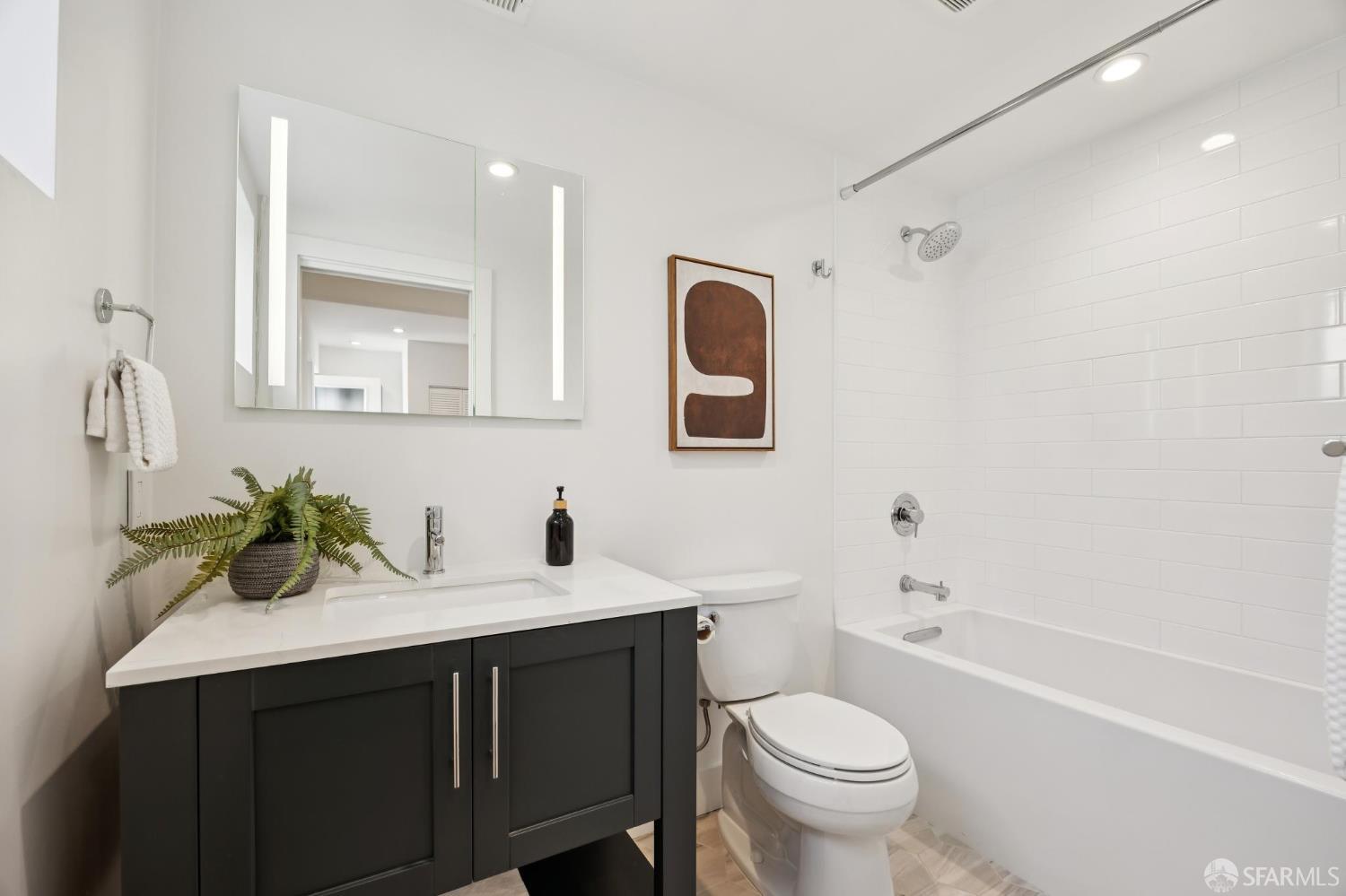 Detail Gallery Image 33 of 92 For 537 Moultrie St, San Francisco,  CA 94110 - 2 Beds | 2/1 Baths