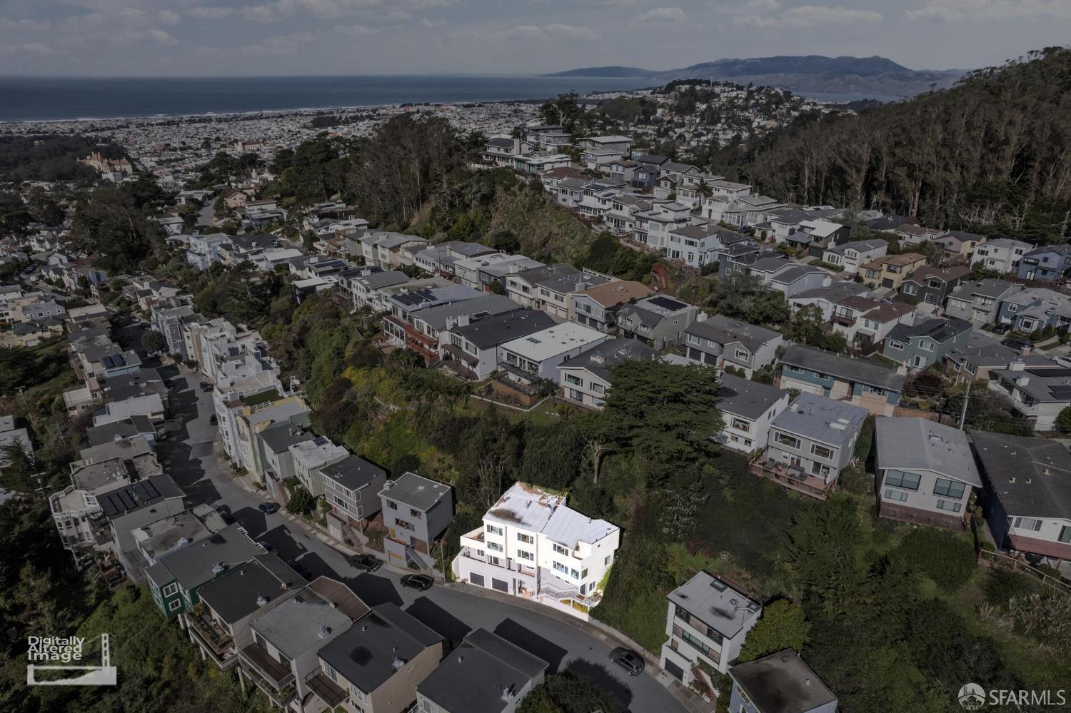 Detail Gallery Image 88 of 91 For 221 Cresta Vista Dr, San Francisco,  CA 94127 - 4 Beds | 4/1 Baths