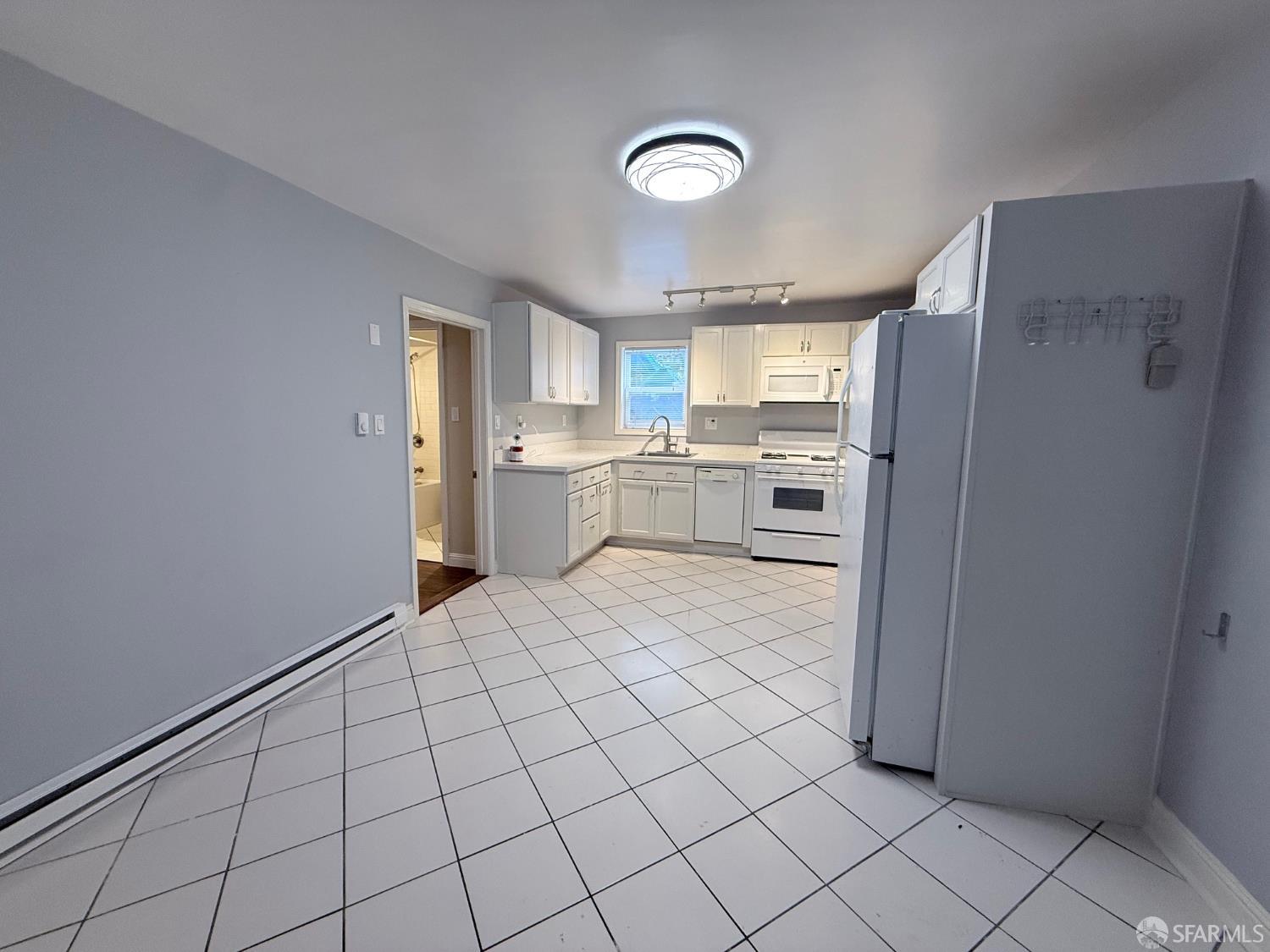 Detail Gallery Image 8 of 16 For 3645 25th St, San Francisco,  CA 94110 - 1 Beds | 1 Baths