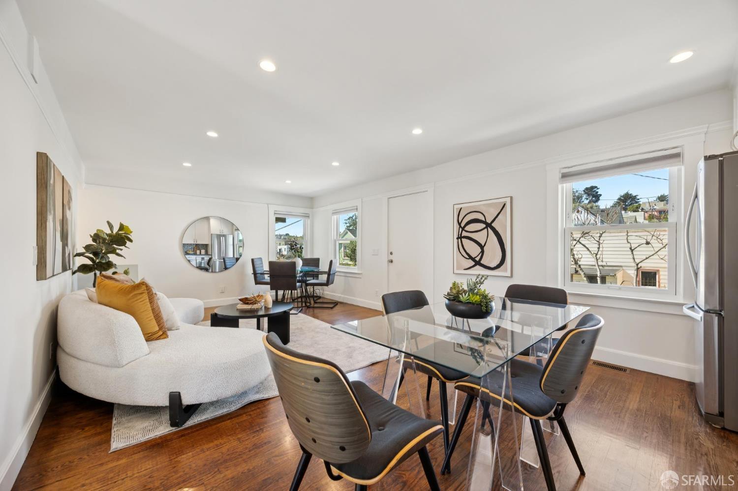 Detail Gallery Image 11 of 92 For 537 Moultrie St, San Francisco,  CA 94110 - 2 Beds | 2/1 Baths