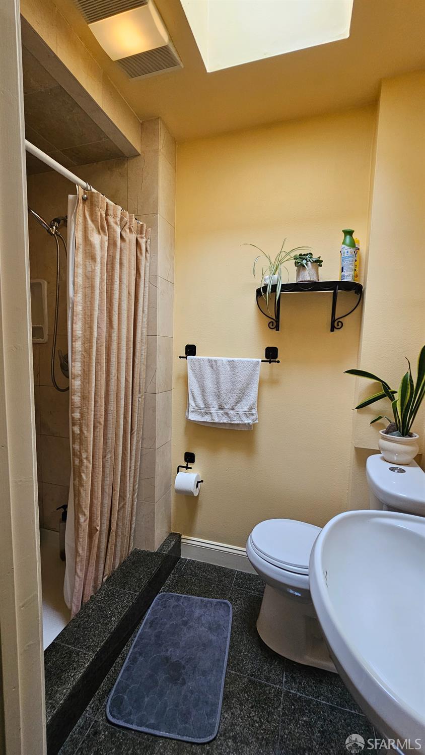 Detail Gallery Image 6 of 25 For 2083 San Jose Ave, San Francisco,  CA 94112 - – Beds | – Baths