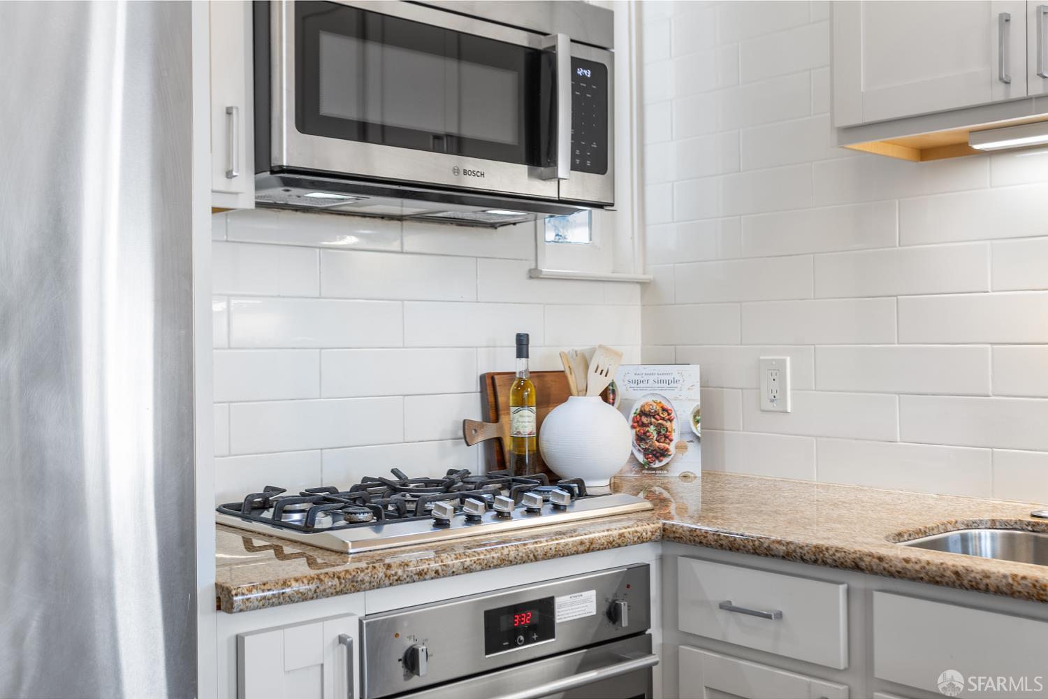 Detail Gallery Image 17 of 75 For 1414 12th St, Oakland,  CA 94607 - – Beds | – Baths