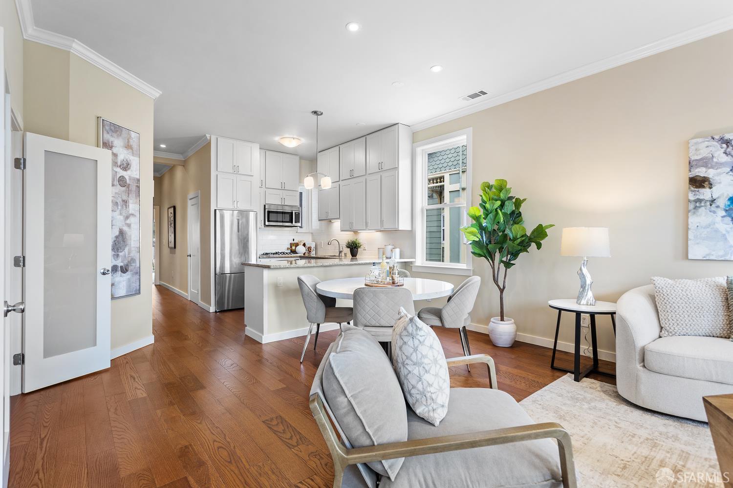 Detail Gallery Image 11 of 75 For 1414 12th St, Oakland,  CA 94607 - – Beds | – Baths