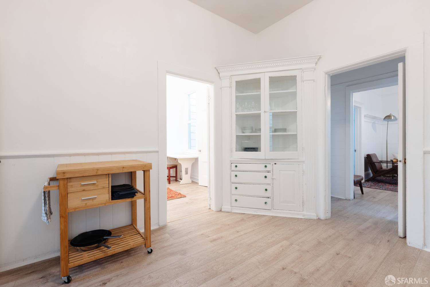 Detail Gallery Image 14 of 46 For 832 Florida St, San Francisco,  CA 94110 - – Beds | – Baths