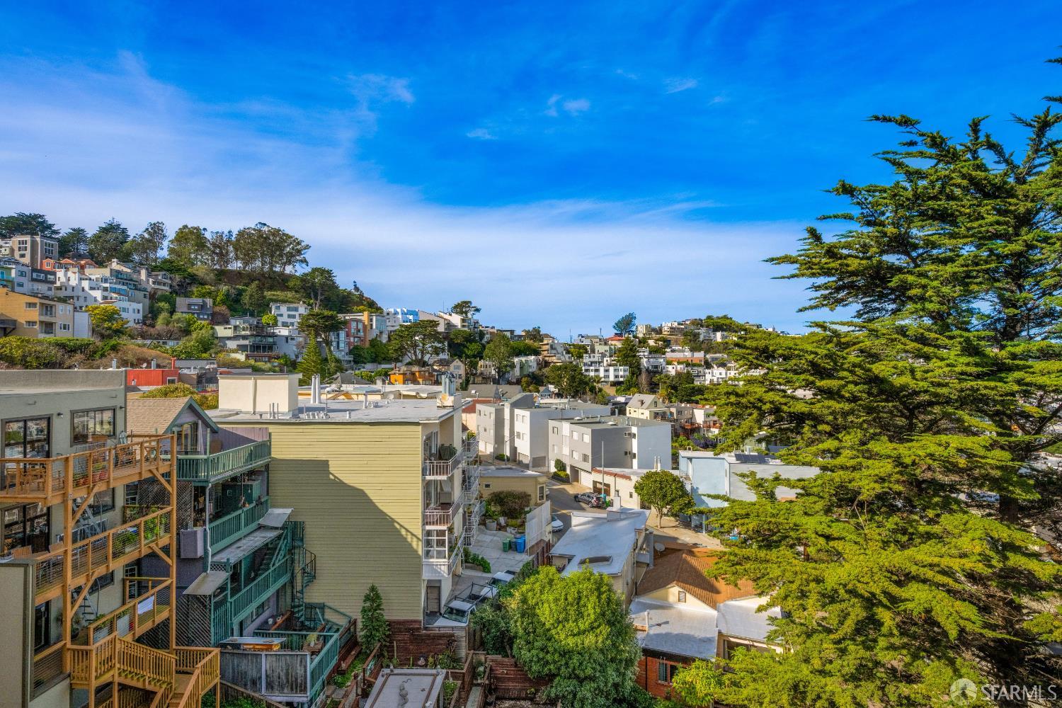 Detail Gallery Image 11 of 21 For 473 Corbett Ave, San Francisco,  CA 94114 - 3 Beds | 1/1 Baths