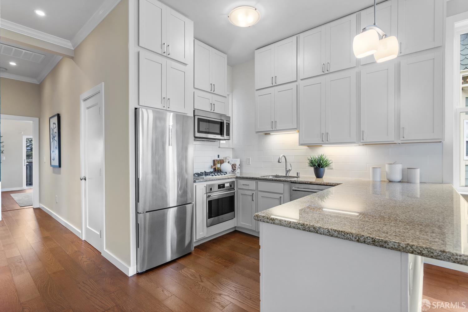 Detail Gallery Image 15 of 75 For 1414 12th St, Oakland,  CA 94607 - – Beds | – Baths