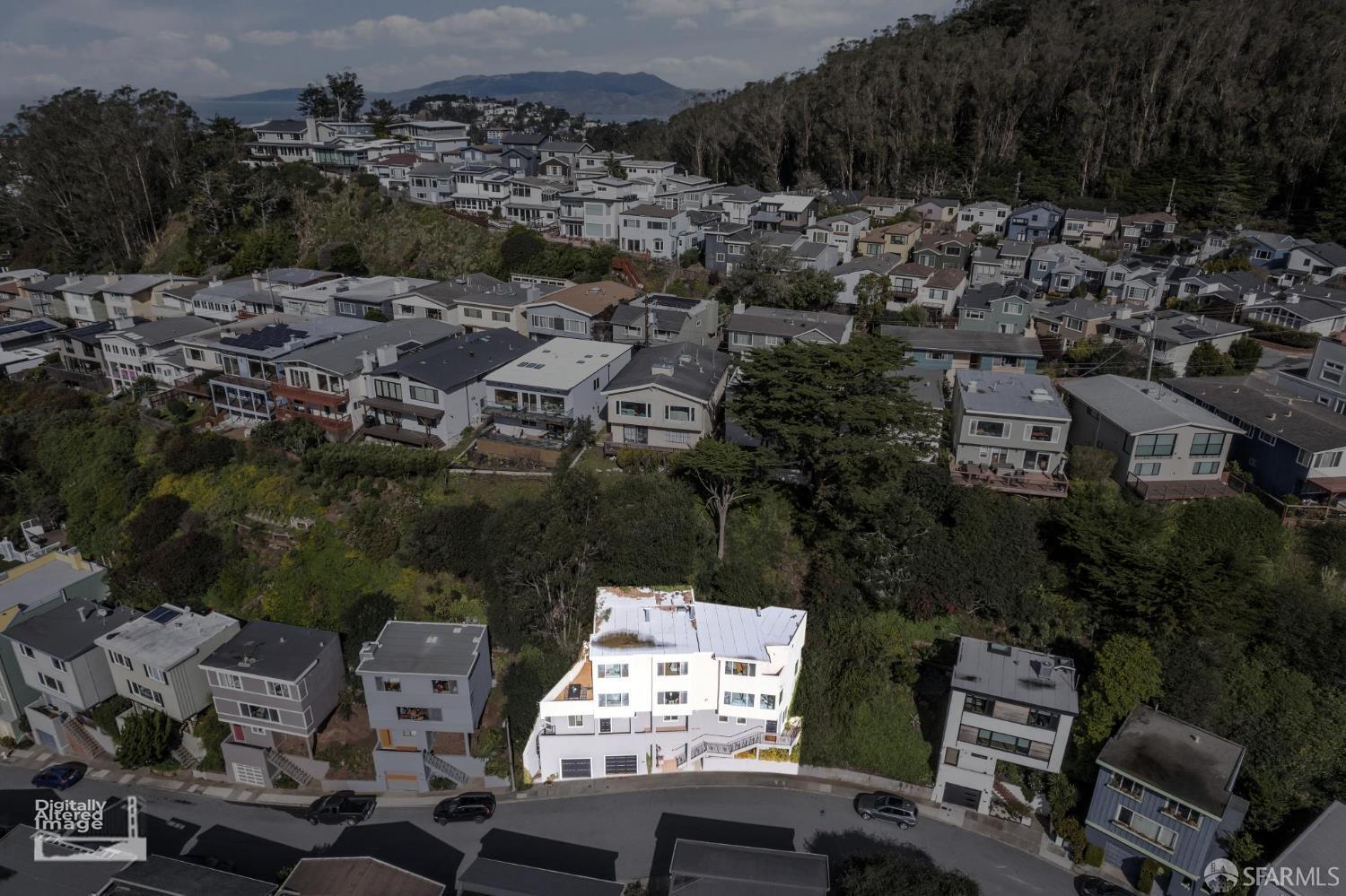 Detail Gallery Image 85 of 91 For 221 Cresta Vista Dr, San Francisco,  CA 94127 - 4 Beds | 4/1 Baths