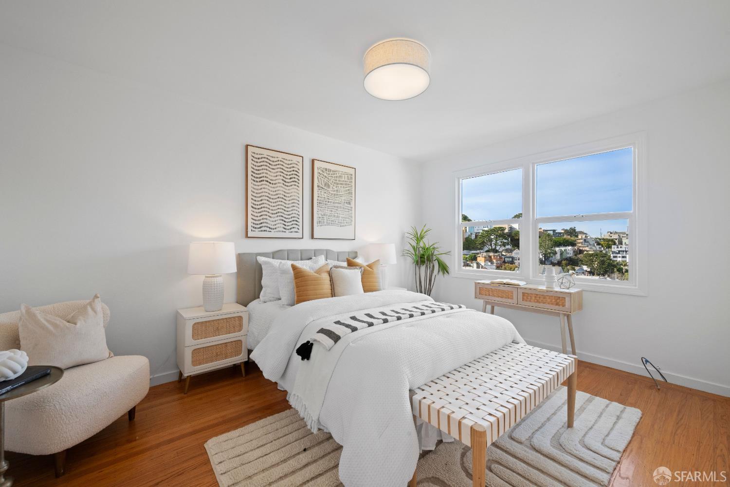 Detail Gallery Image 13 of 21 For 473 Corbett Ave, San Francisco,  CA 94114 - 3 Beds | 1/1 Baths