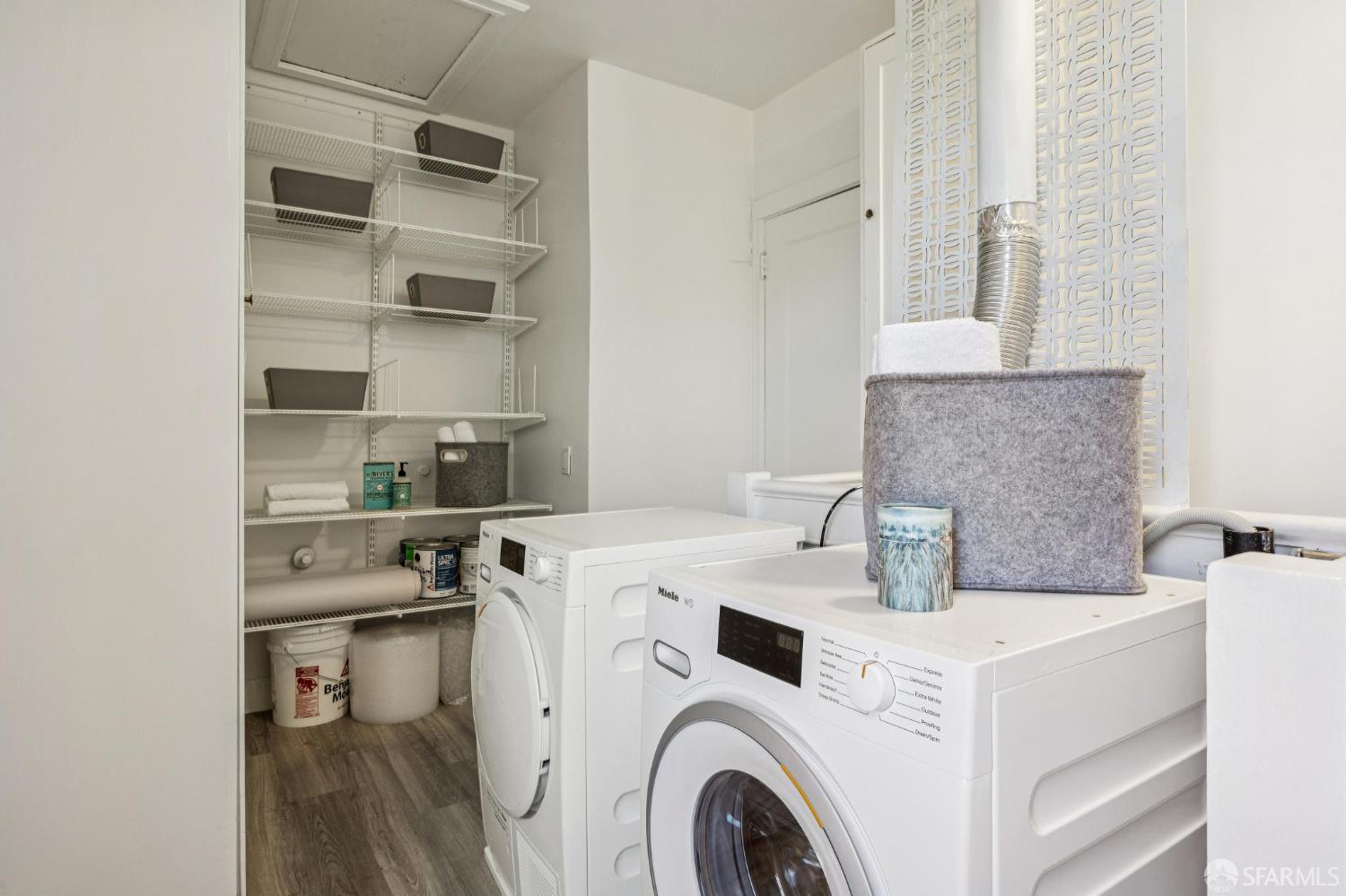 Detail Gallery Image 31 of 36 For 342 Upper Terrace, San Francisco,  CA 94117 - 2 Beds | 1 Baths