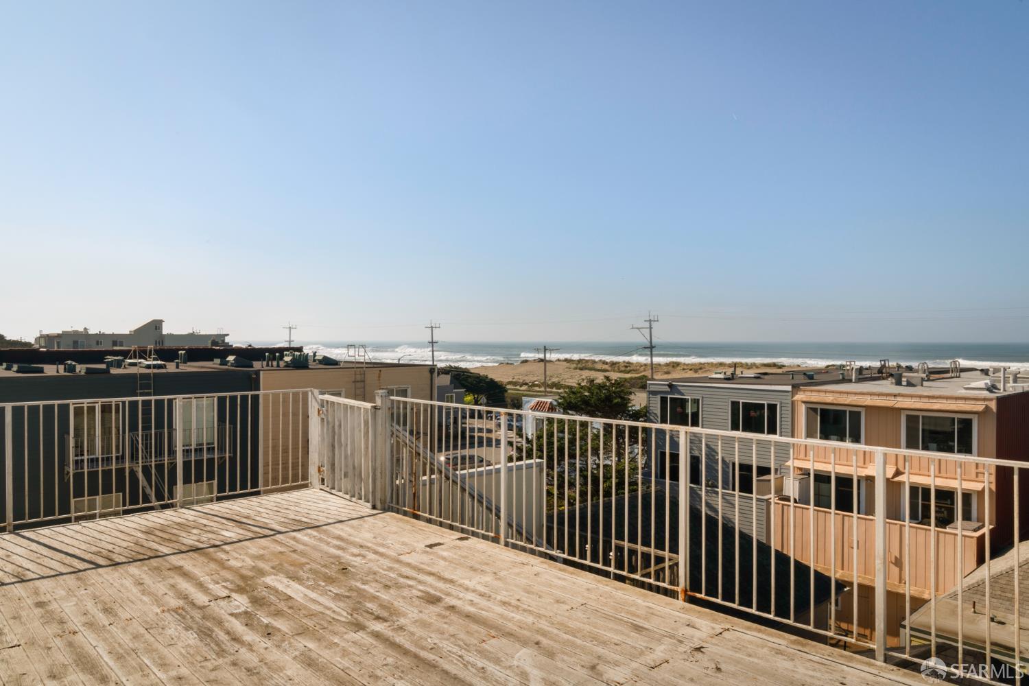 Detail Gallery Image 4 of 14 For 1677 48th Ave, San Francisco,  CA 94122 - – Beds | – Baths