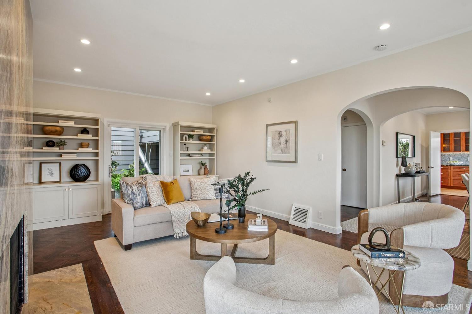 Detail Gallery Image 6 of 40 For 23 Cresta Vista Dr, San Francisco,  CA 94127 - 3 Beds | 3 Baths