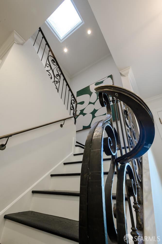 Detail Gallery Image 6 of 46 For 2001 Pacific Ave, San Francisco,  CA 94109 - 5 Beds | 4 Baths