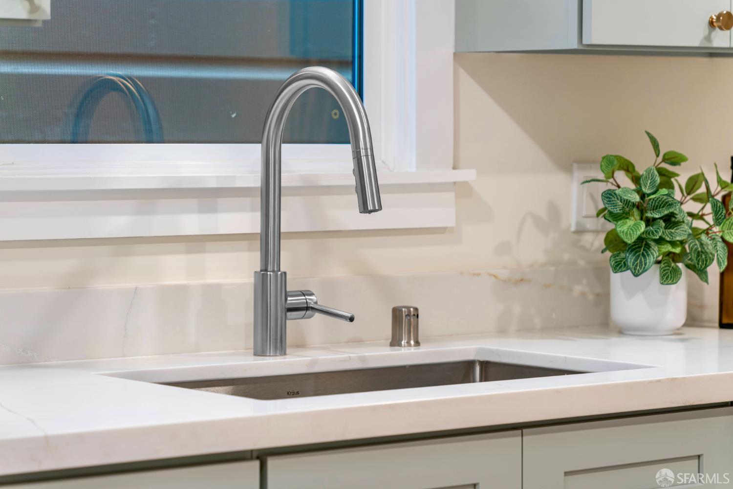 Detail Gallery Image 19 of 89 For 69 Lisbon St, San Francisco,  CA 94112 - 3 Beds | 1/1 Baths