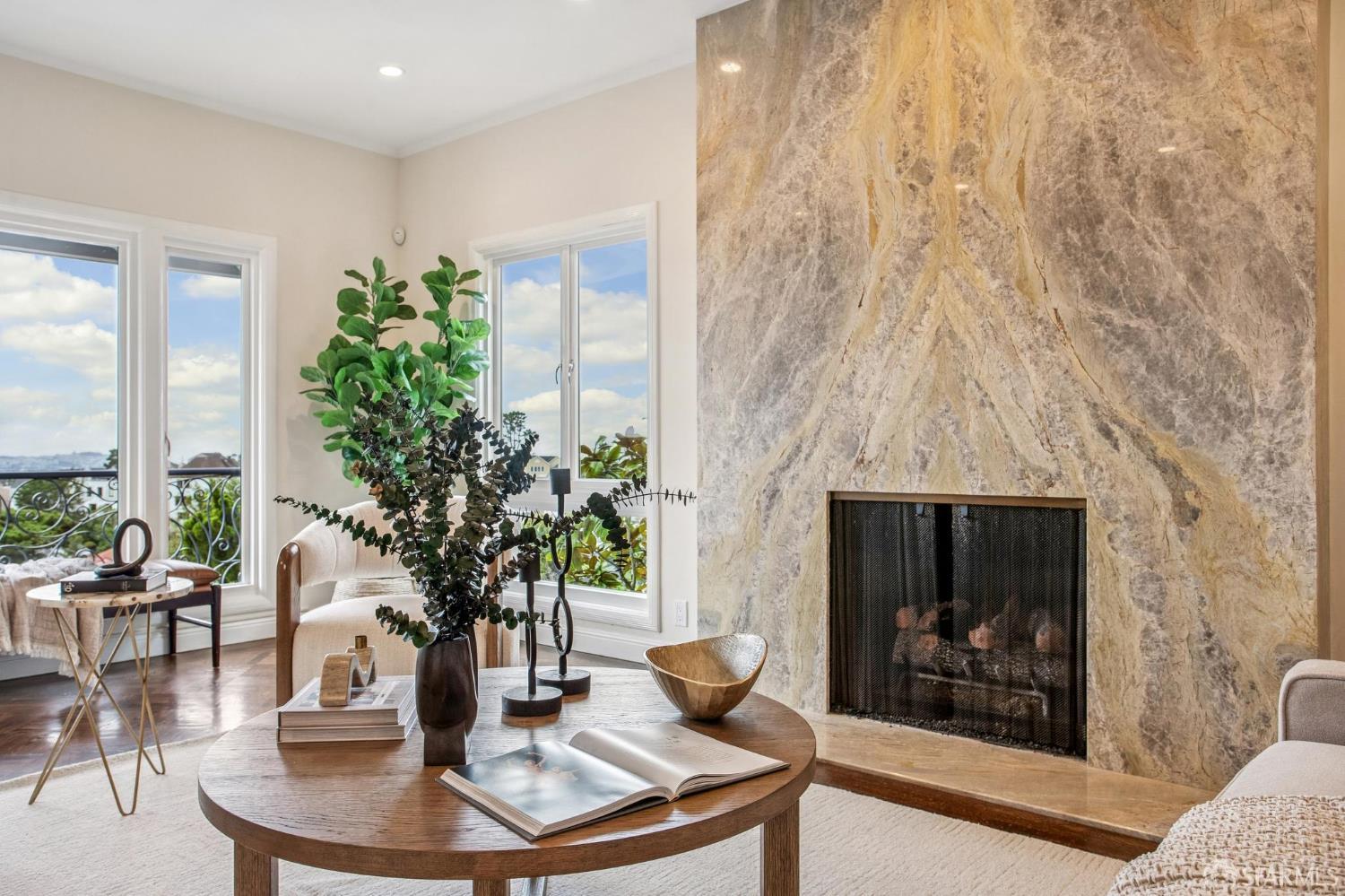 Detail Gallery Image 8 of 40 For 23 Cresta Vista Dr, San Francisco,  CA 94127 - 3 Beds | 3 Baths