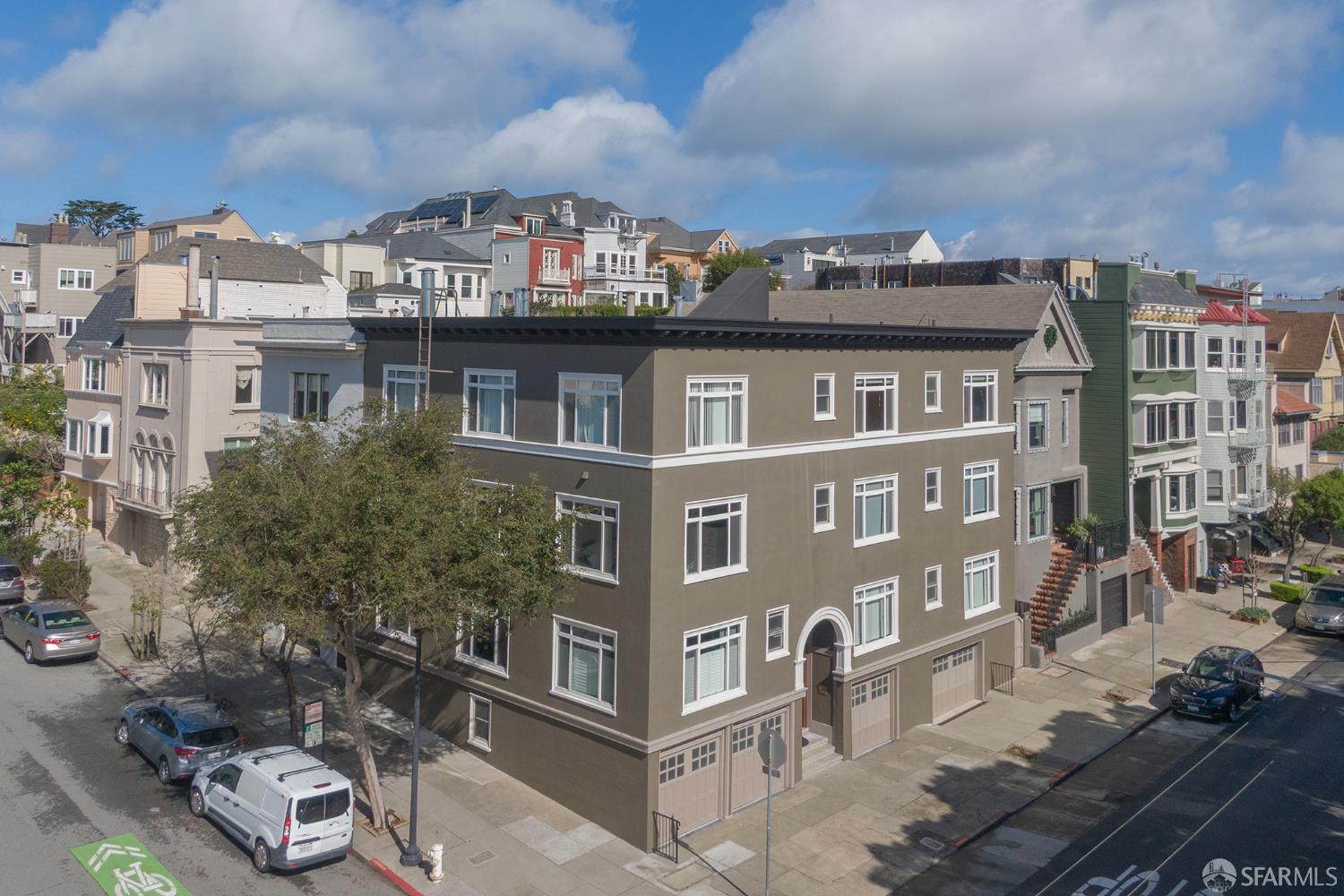 3892 Sacramento Street