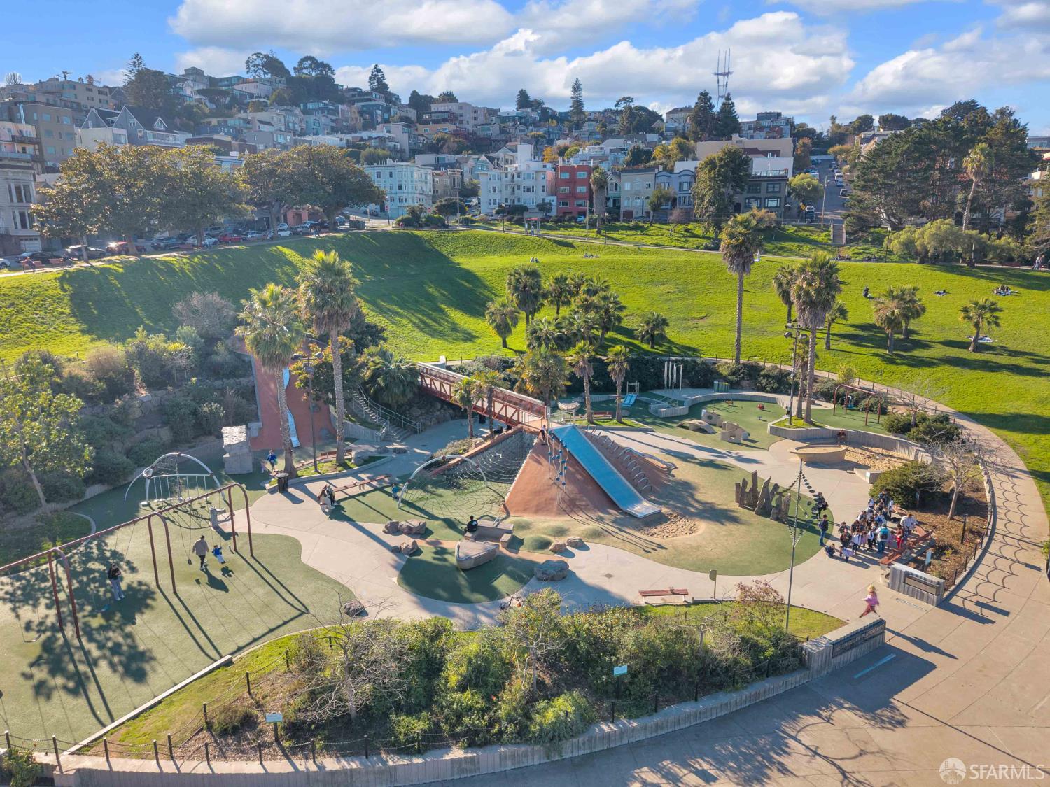 Detail Gallery Image 34 of 37 For 1060 Noe St 1064a,  San Francisco,  CA 94114 - 2 Beds | 1 Baths