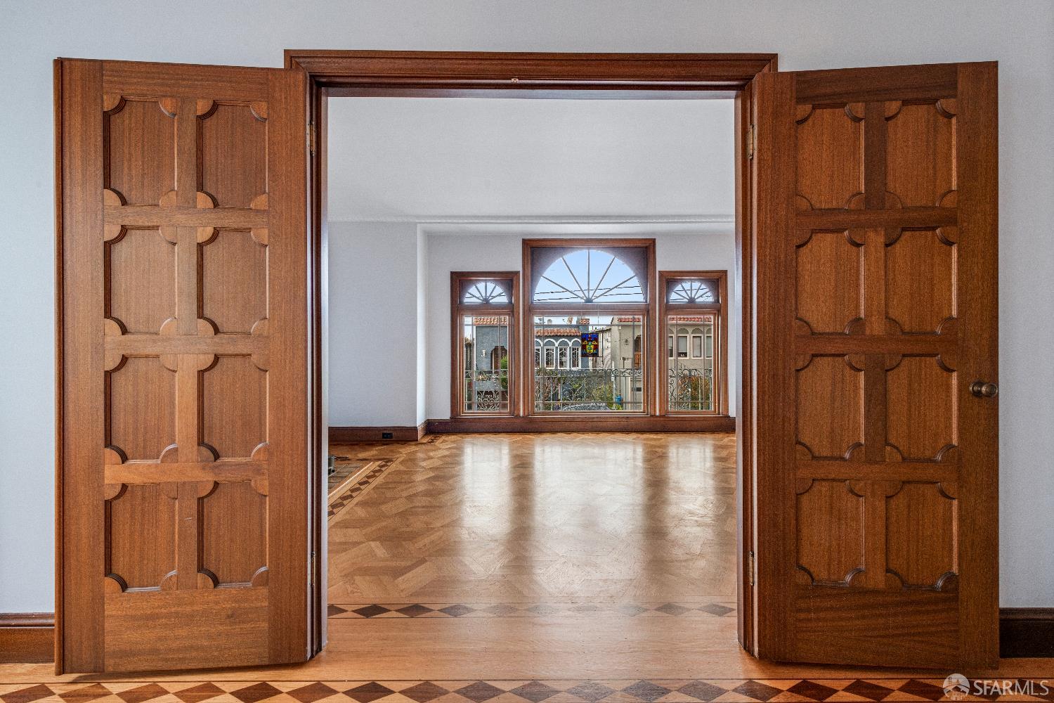 Detail Gallery Image 8 of 23 For 2320 15th Ave, San Francisco,  CA 94116 - 2 Beds | 1 Baths