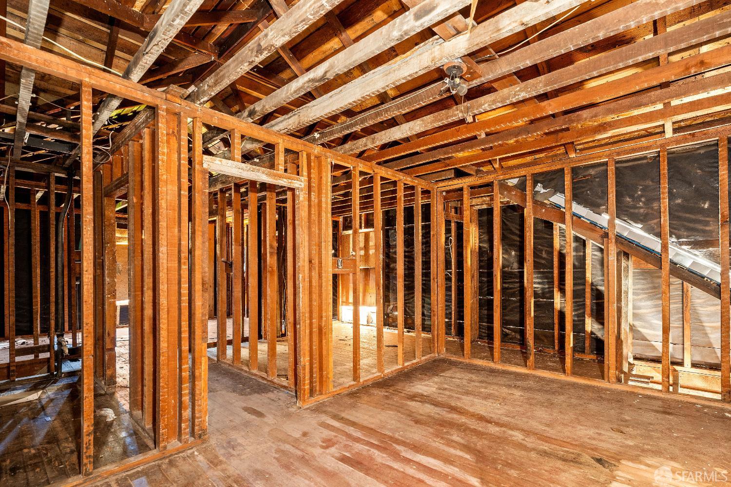 Detail Gallery Image 20 of 44 For 1276 Revere Ave, San Francisco,  CA 94124 - 4 Beds | 2/1 Baths