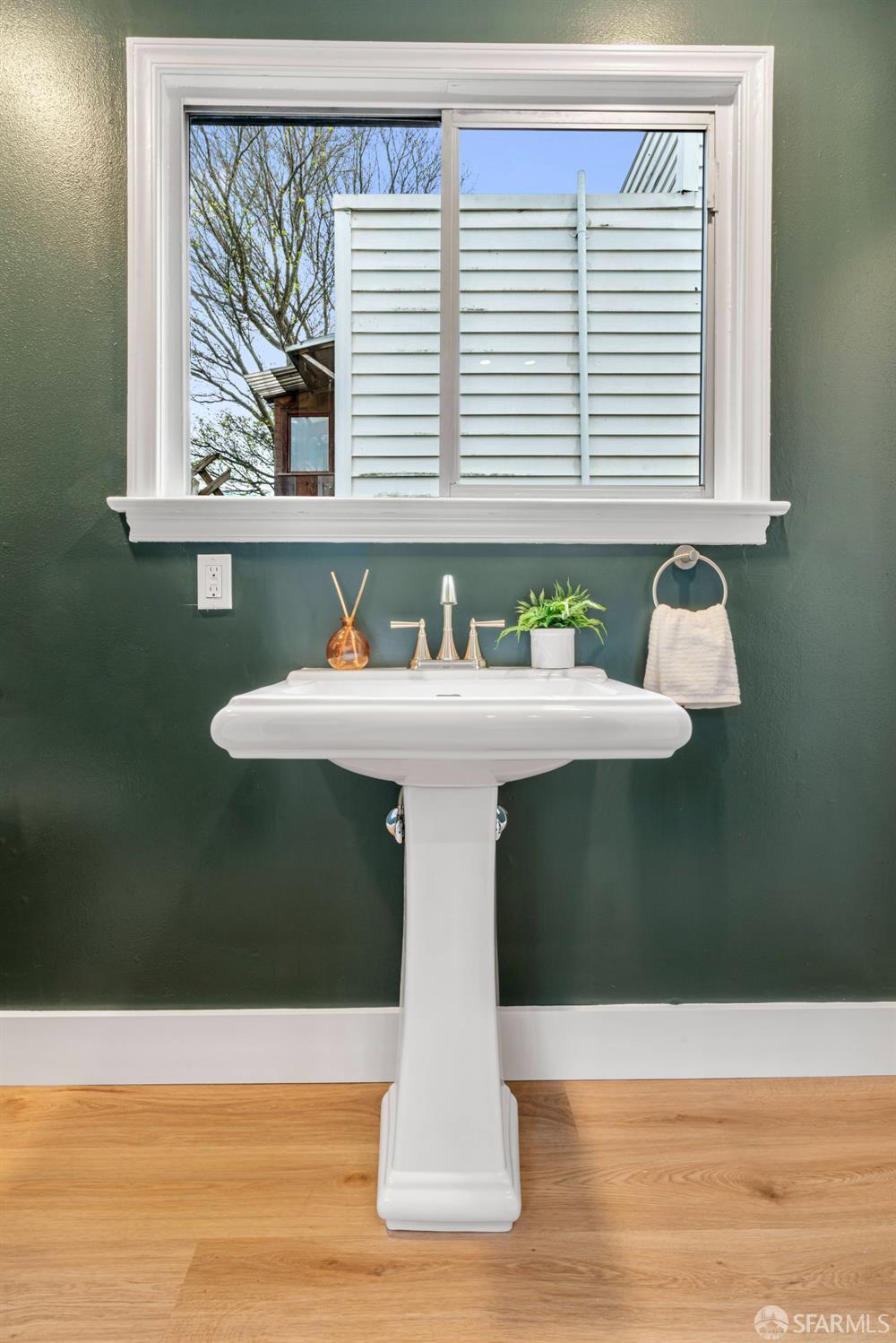 Detail Gallery Image 45 of 89 For 69 Lisbon St, San Francisco,  CA 94112 - 3 Beds | 1/1 Baths