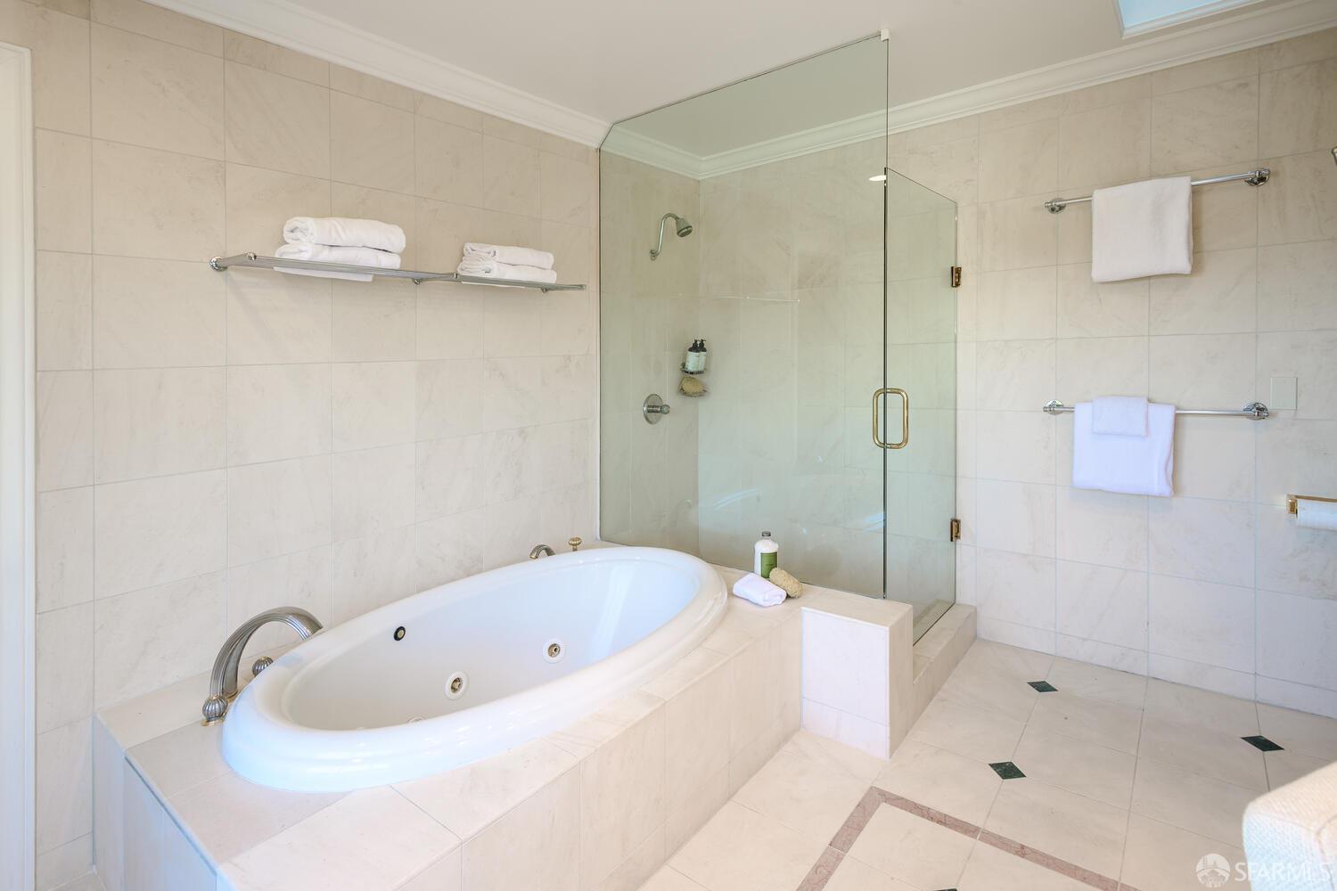 Detail Gallery Image 35 of 46 For 2001 Pacific Ave, San Francisco,  CA 94109 - 5 Beds | 4 Baths