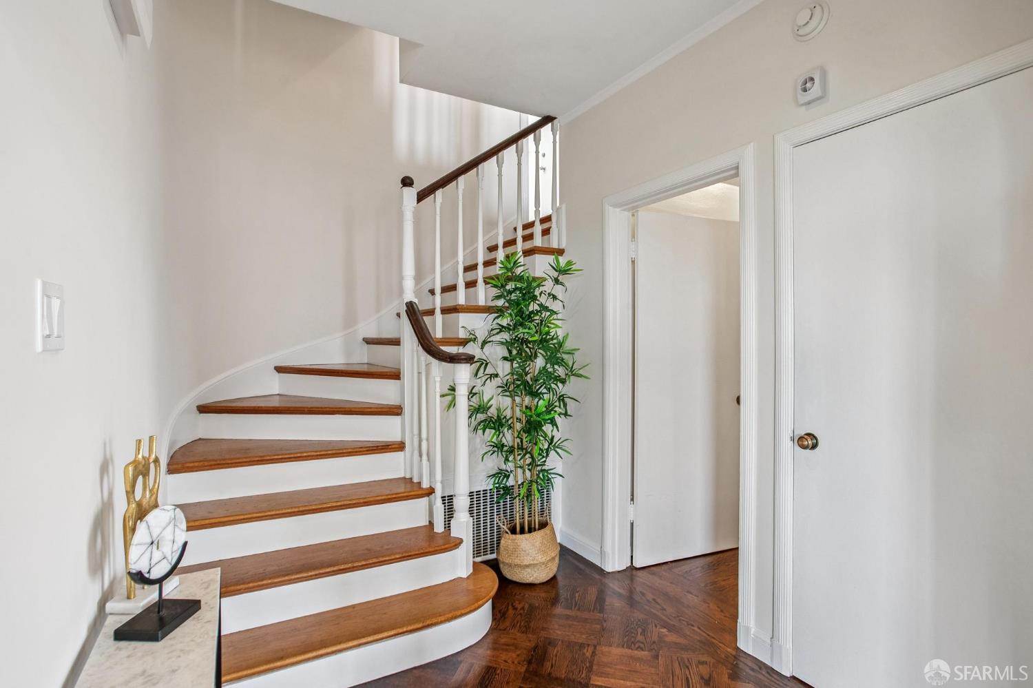 Detail Gallery Image 19 of 40 For 23 Cresta Vista Dr, San Francisco,  CA 94127 - 3 Beds | 3 Baths