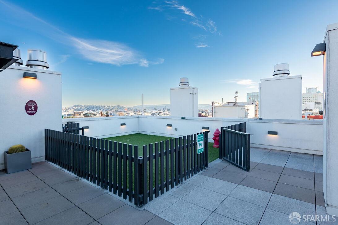 Detail Gallery Image 10 of 13 For 973 Market St, San Francisco,  CA 94103 - – Beds | – Baths