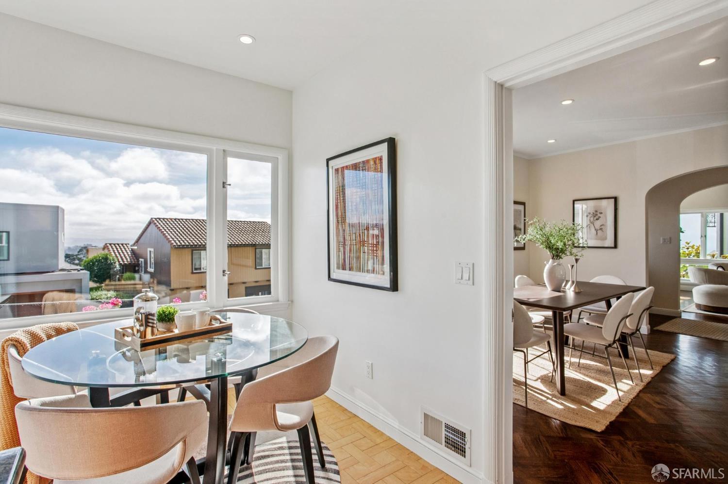 Detail Gallery Image 12 of 40 For 23 Cresta Vista Dr, San Francisco,  CA 94127 - 3 Beds | 3 Baths