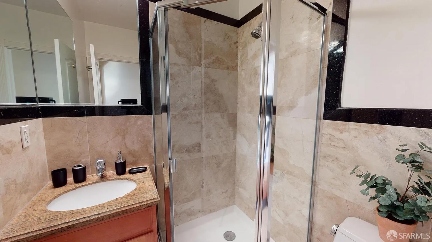 Detail Gallery Image 24 of 35 For 1415 Guerrero St, San Francisco,  CA 94110 - – Beds | – Baths