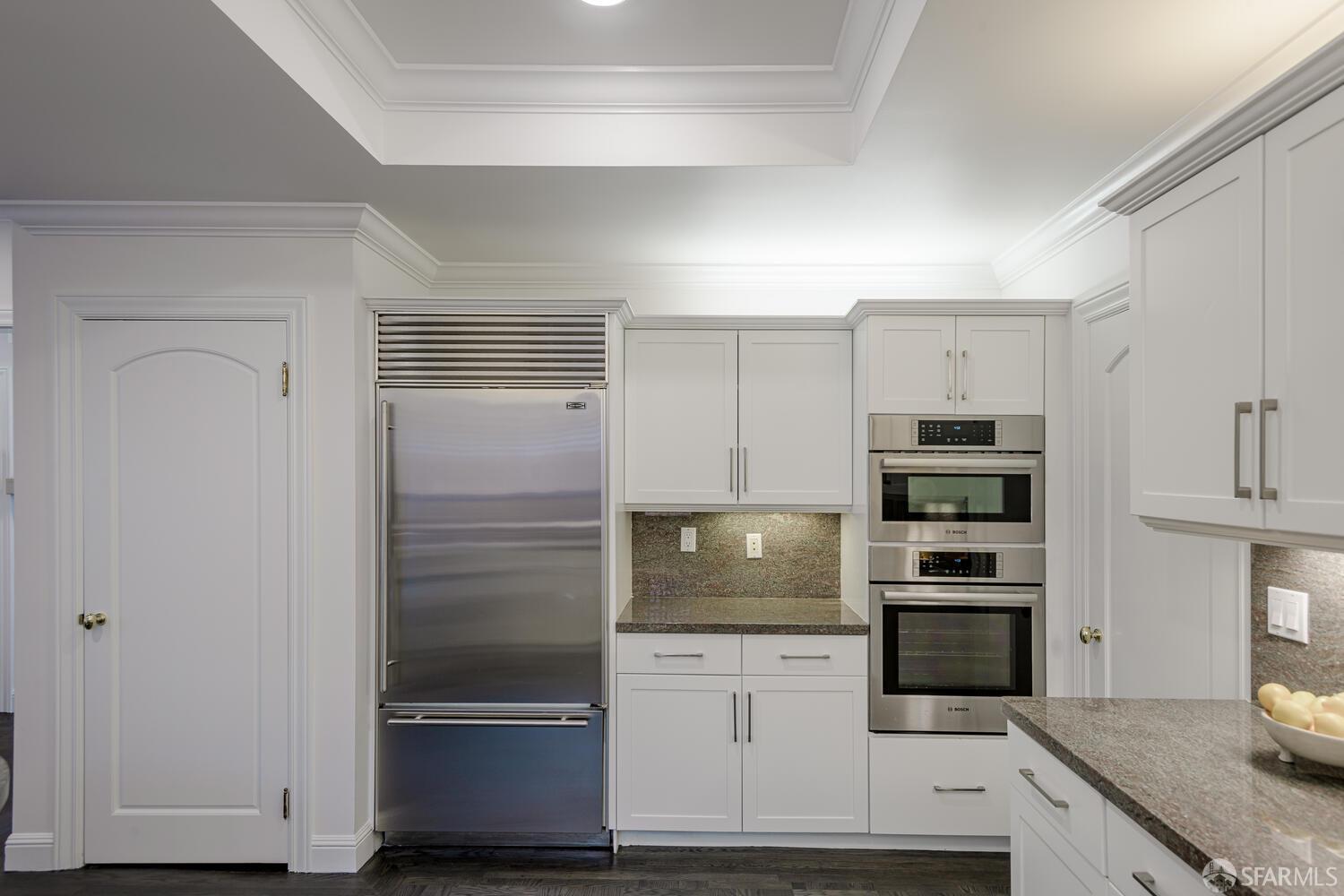 Detail Gallery Image 17 of 46 For 2001 Pacific Ave, San Francisco,  CA 94109 - 5 Beds | 4 Baths