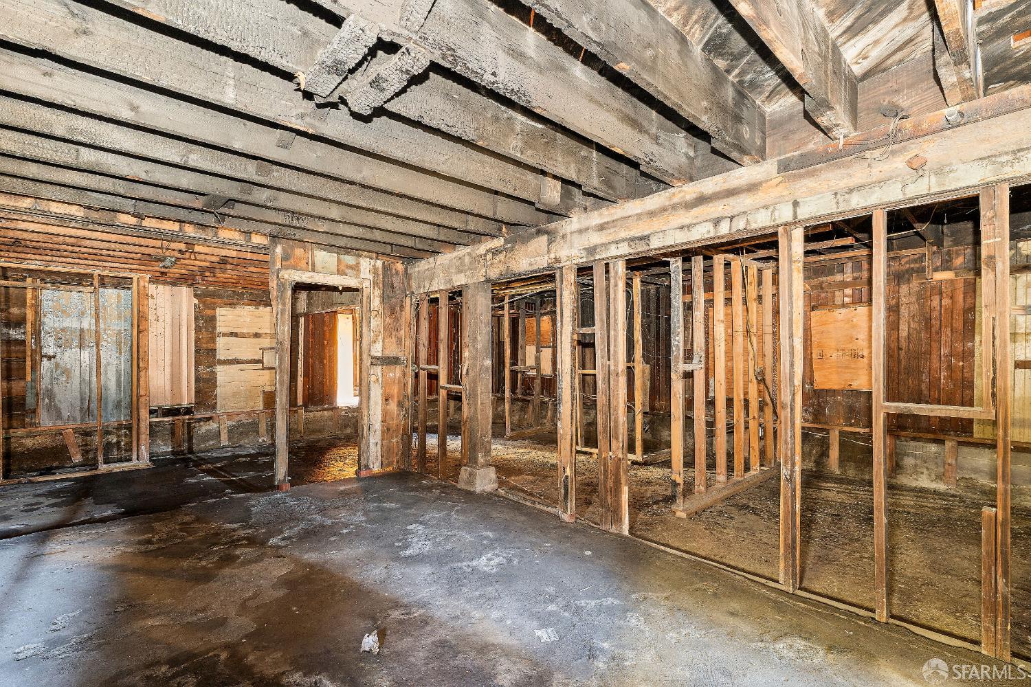 Detail Gallery Image 26 of 44 For 1276 Revere Ave, San Francisco,  CA 94124 - 4 Beds | 2/1 Baths